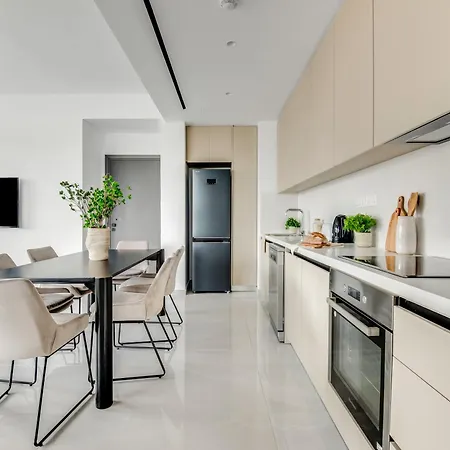 Sanders Premier Downtown * Limassol